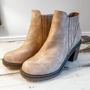 Stylish Tan Ankle Boots for Women